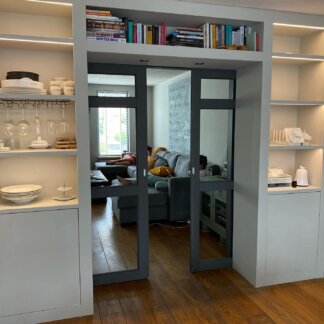 En suite deuren met kast